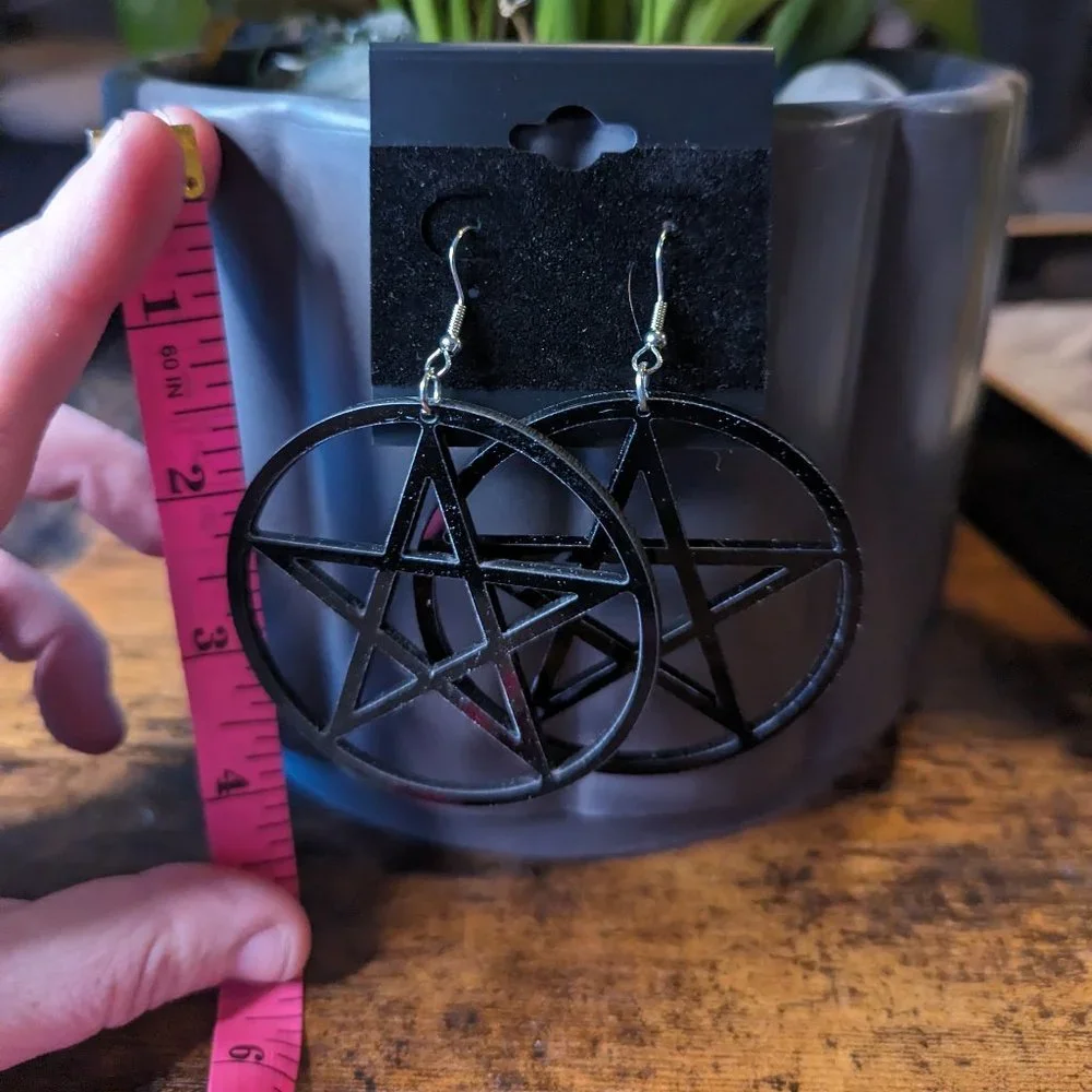 🟣 3 for 15 🟣 Goth Pentagram Earrings | Goth, Grunge, Punk - Picture 2 of 3
